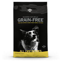 The front of a bag of Diamond Naturals Grain-Free Cage-Free Chicken & Sweet Potato Formula for Dogs.
