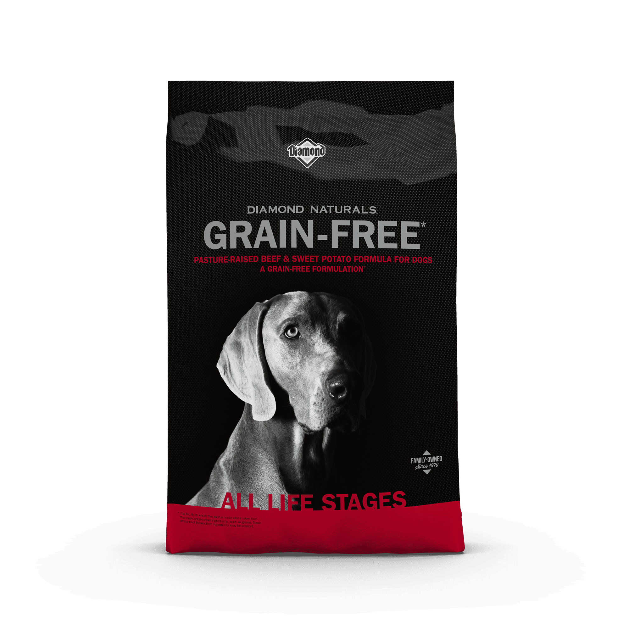 The front of a bag of Diamond Naturals Grain-Free Pasture-Raised Beef & Sweet Potato Formula for Dogs.