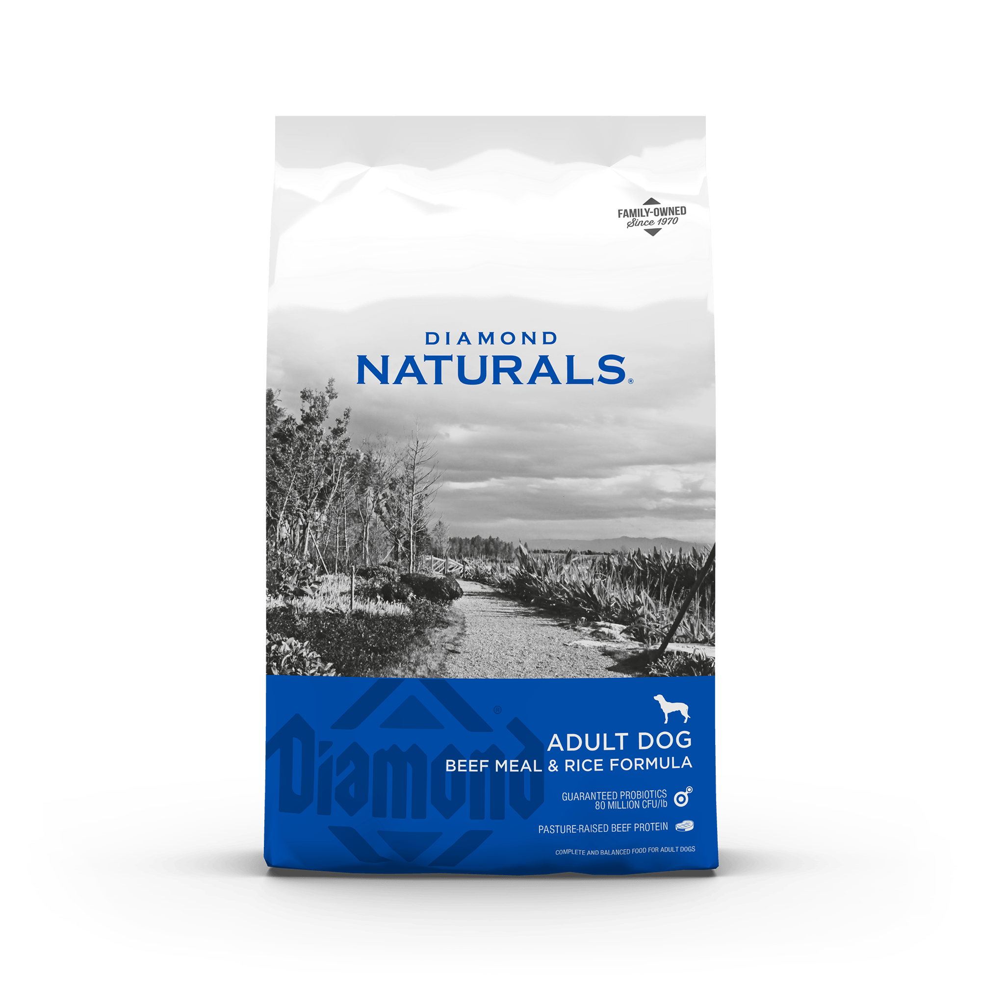 The front of a bag of Diamond Naturals Adult Dog Beef Meal & Rice Formula.